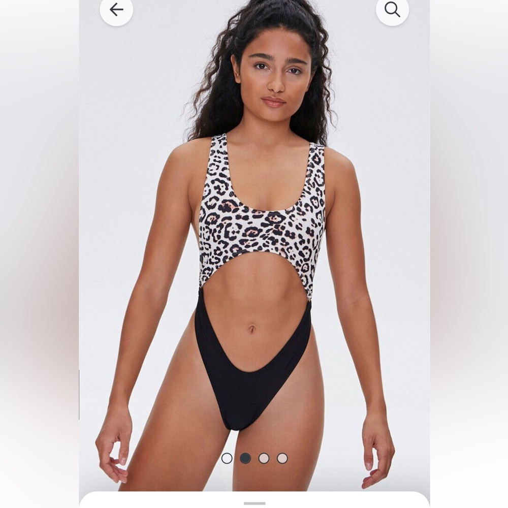 NWT !! Leopard print cutout high rise swimsuit